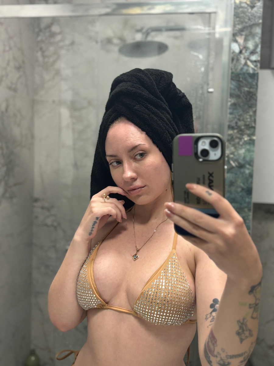 Nude girl KateV in Ndjamena