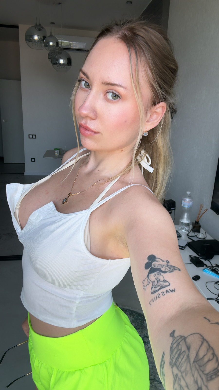 KateV in her underwear in Ndjamena